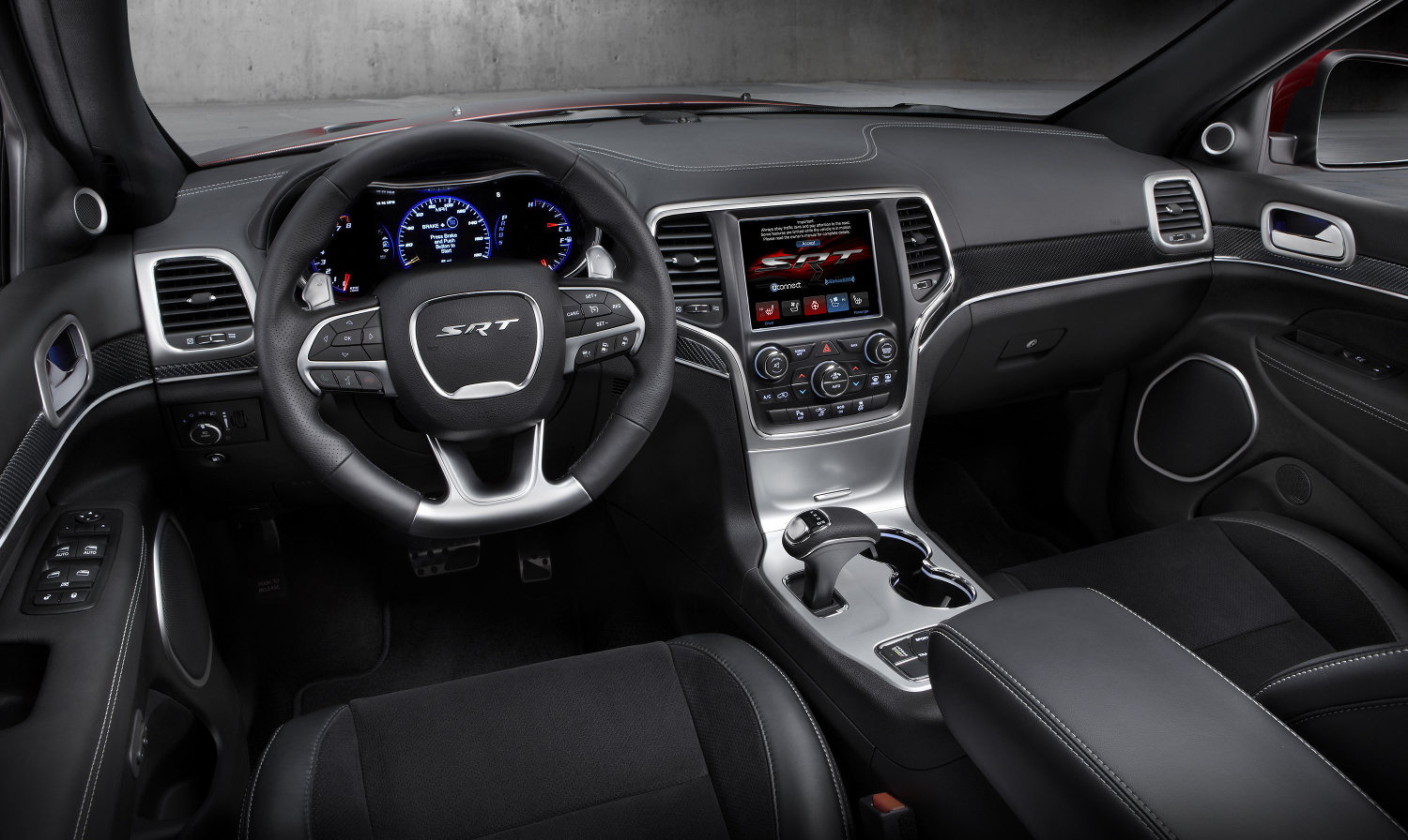 Jeep Grand Cherokee SRT 2016 | SUV Drive